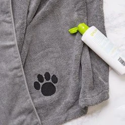 Mia's Pet Supply DII Bone Dry Microfiber Dog Bath Towel with Embroidered Paw Print - Quick Dry & Absorbent 27 Mia's Pet Supply DII Bone Dry Microfiber Dog Bath Towel With Embroidered Paw Print Hygiene